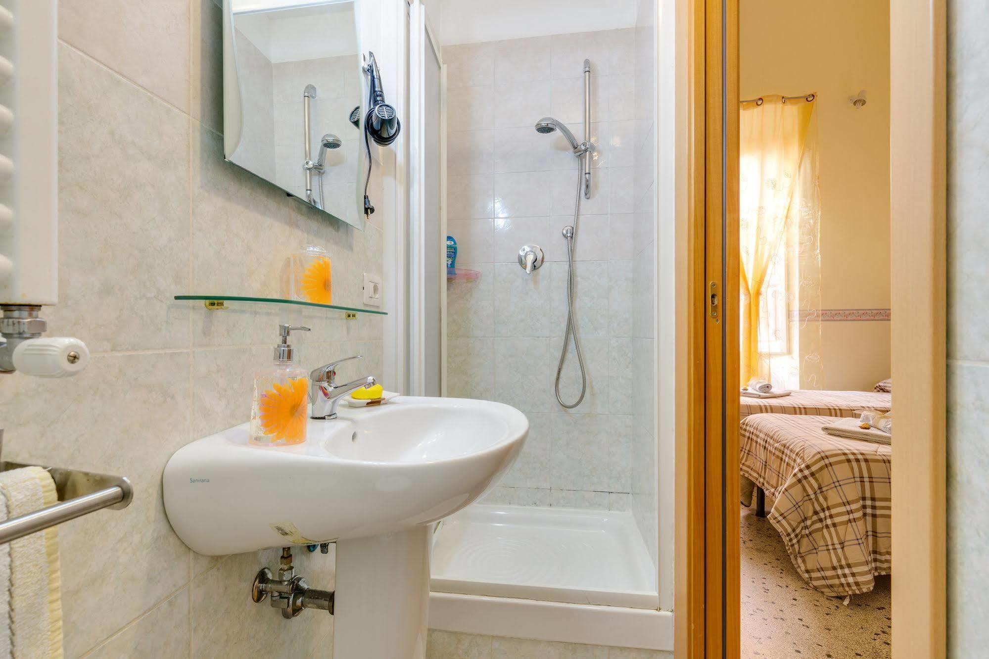 Angolo99 Bed & Breakfast 3*